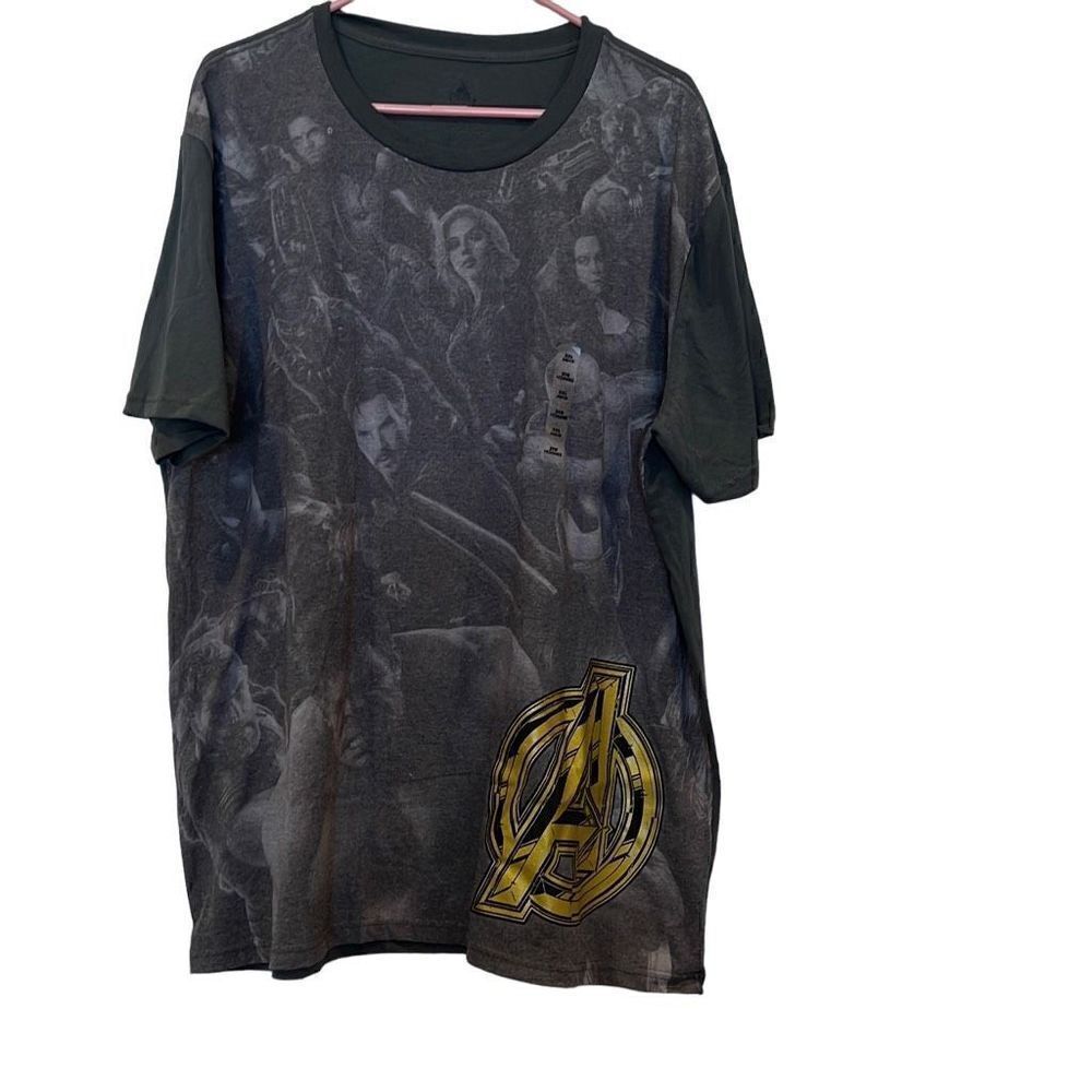 Disney The Avengers Men’s Gray T-shirt Sz. 2XL New